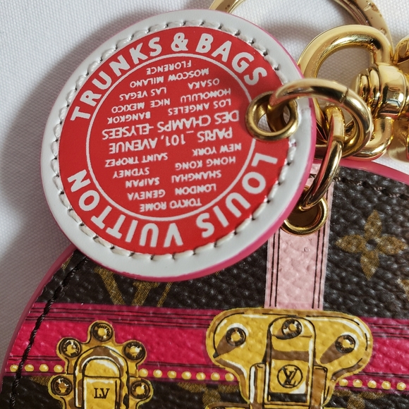 Louis Vuitton Summer Trunks Bag & Key Charm NWOT - Picture 3 of 8